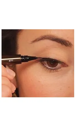 Calligraphy Liquid Eyeliner