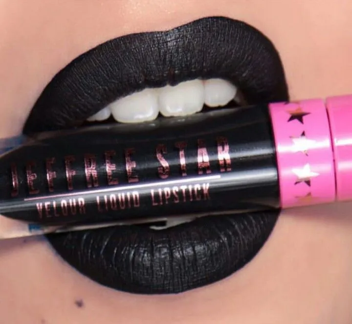 PREVENTA Weirdo Velour Liquid Lipstick