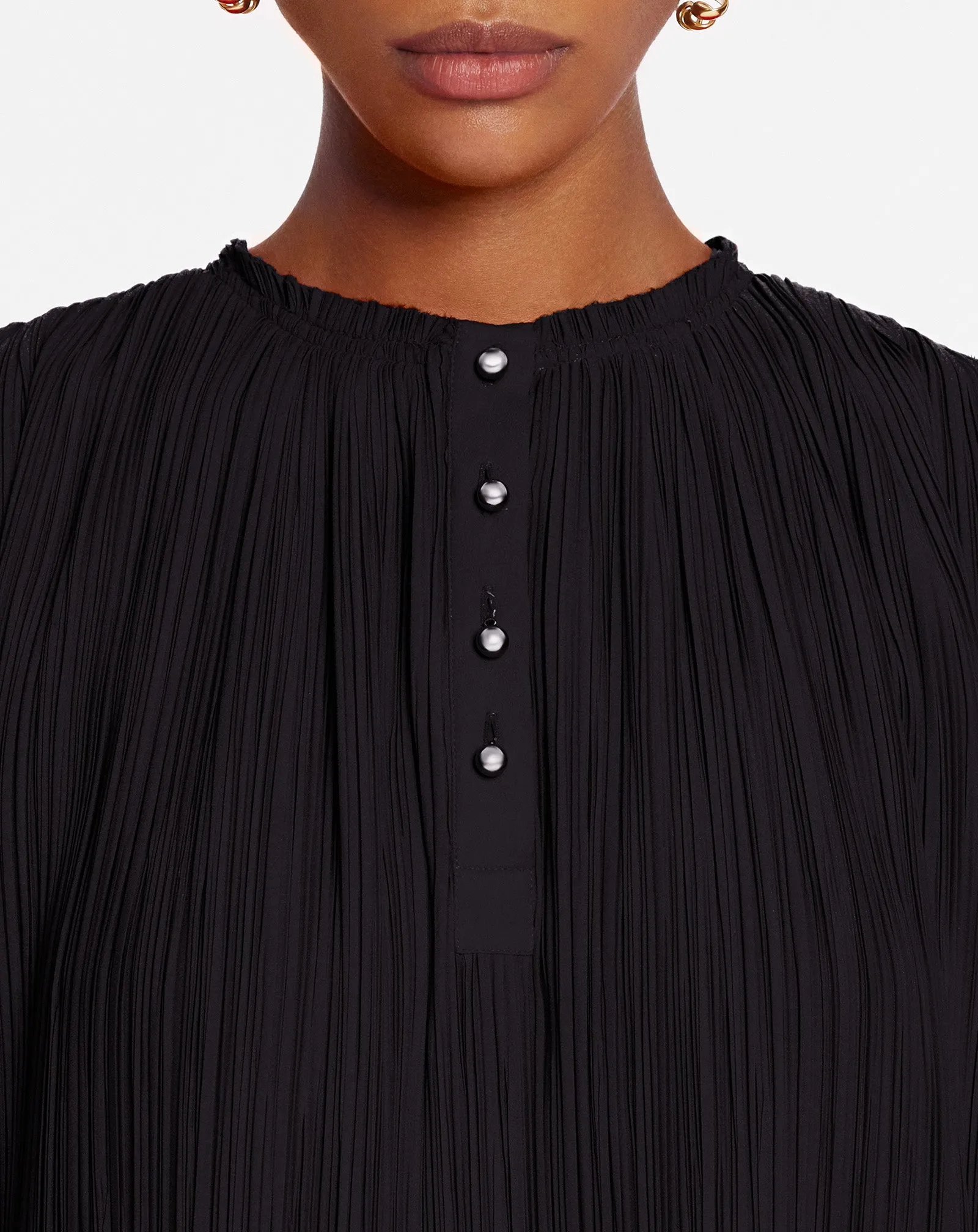 SLEEVELESS PLEATED TOP