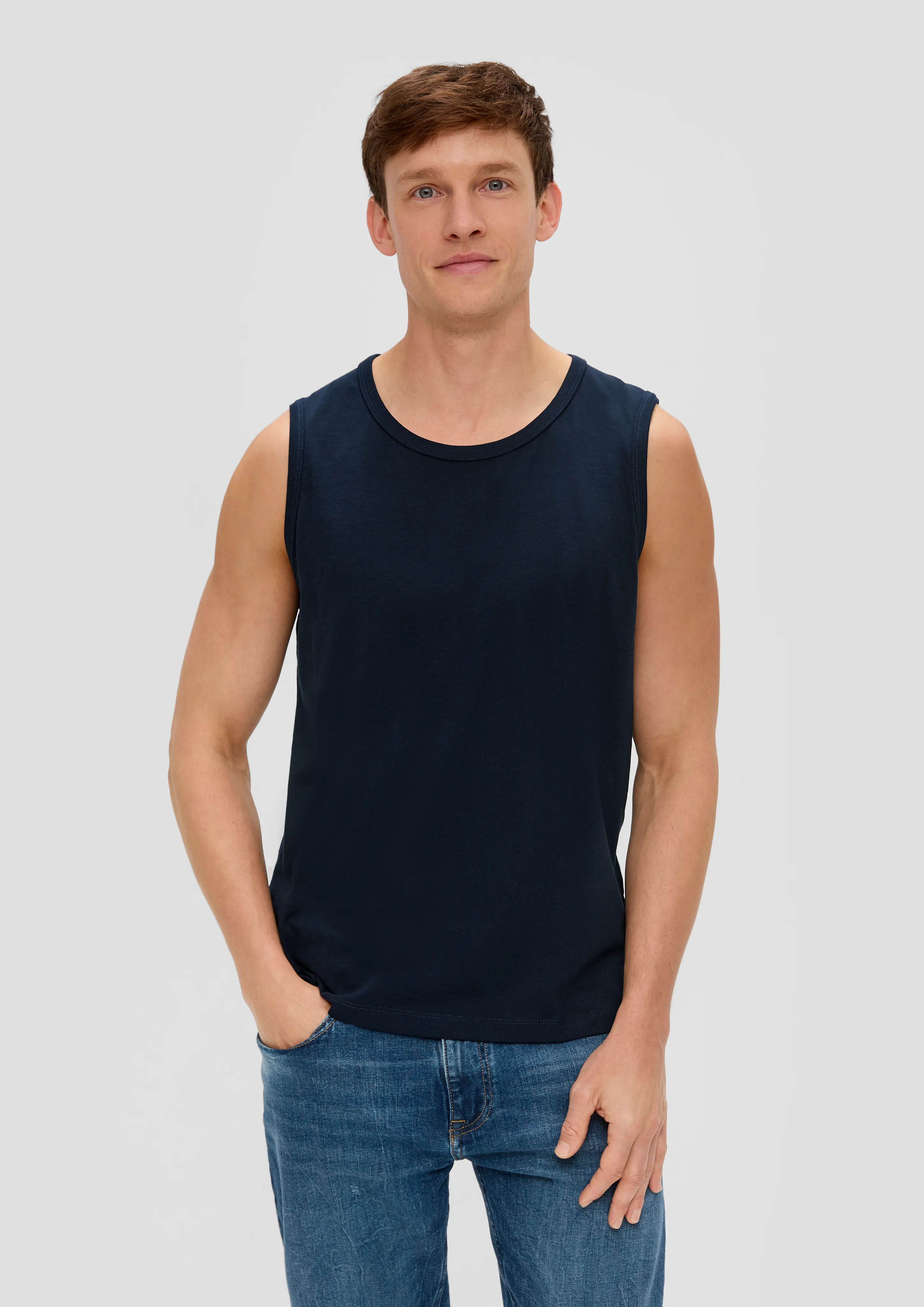 Sleeveless top in a multipack